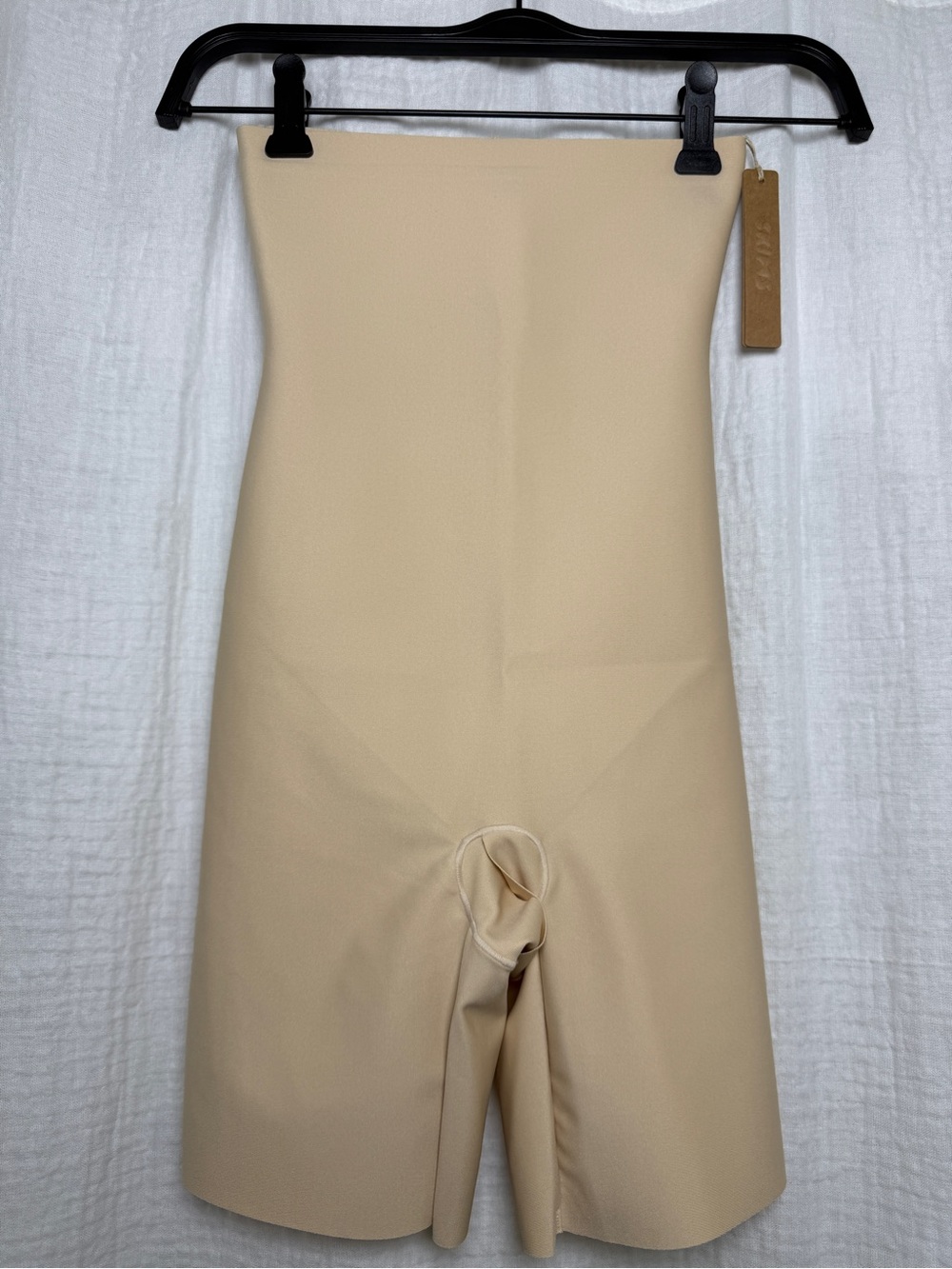 SKIMS Seamless Sculpt High Waisted Mid Thigh Shorts NWT